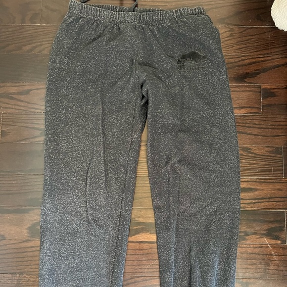 Roots tracksuit size small in black salt and pepper - Picture 3 of 3